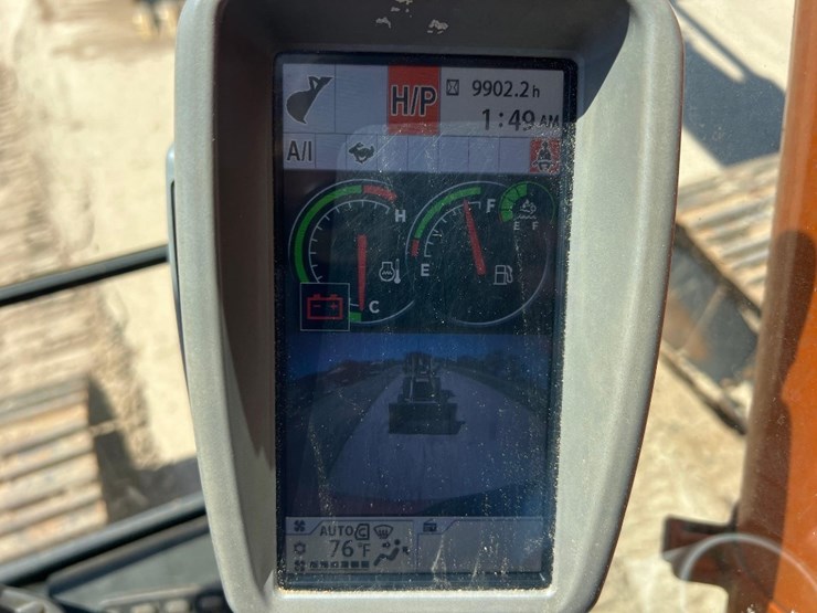 hitachi-zaxis-250lc-6n-excavator-image-37