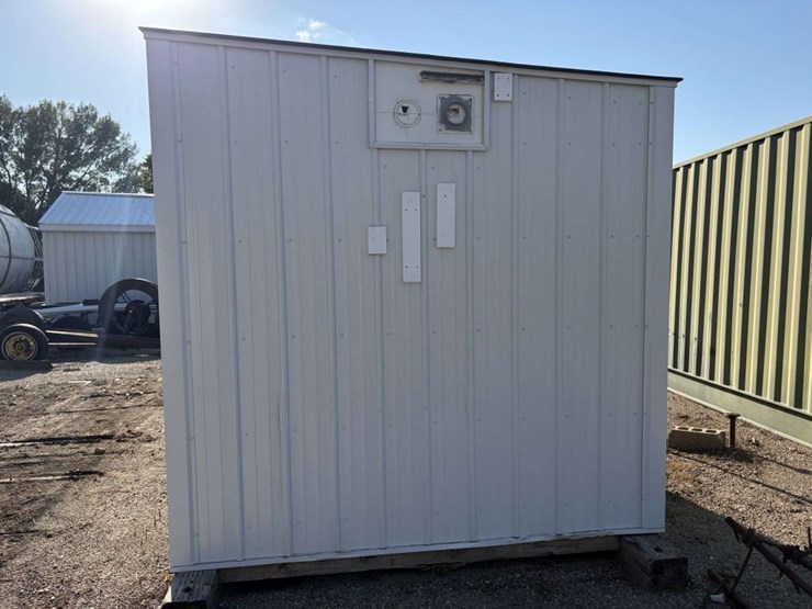 corn-dryer-shack,-on-skids,-100”x123”x102”-tall,-insulated,-32”-door,-a/c,-heat,-lights-image-4