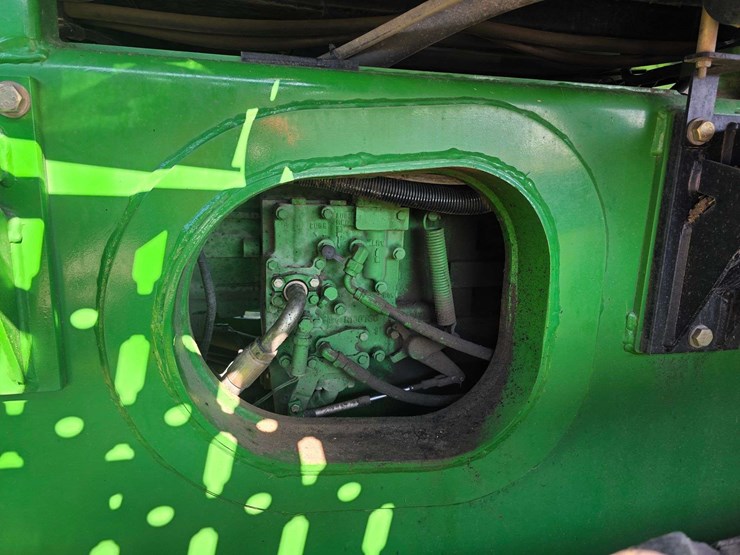 2000-john-deere-9400t-image-35