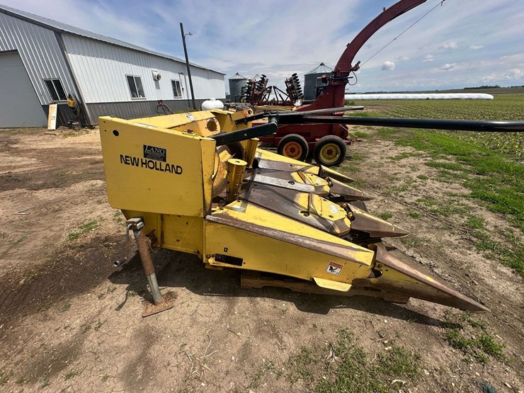 new-holland-900-image-28