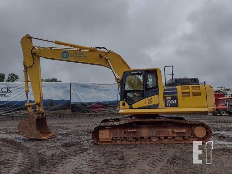 2017-komatsu-pc240-lc-11-image-1