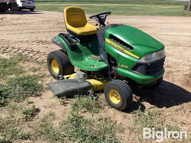 2009-john-deere-la145-image-3