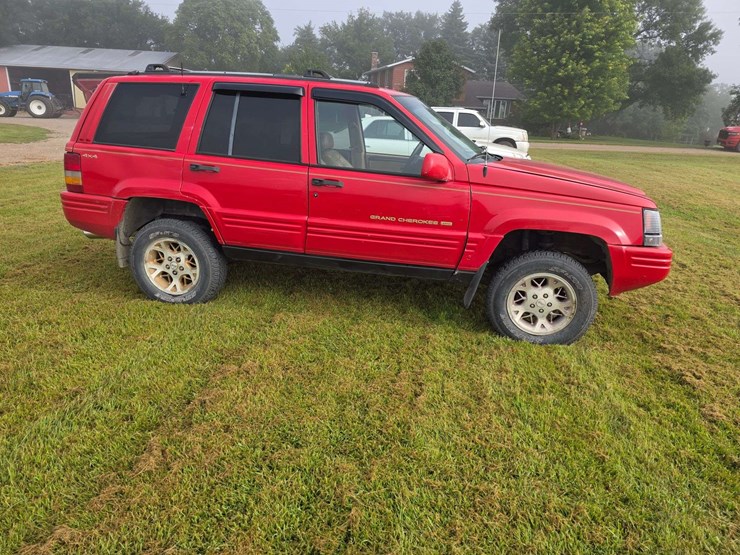 1996-jeep-grand-cherokee-limited-image-8