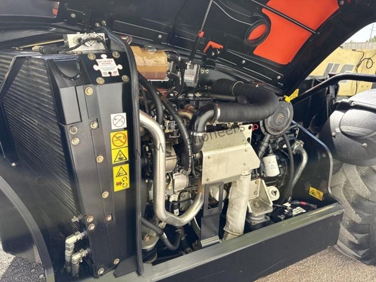 2015-jlg-4014ps-image-14