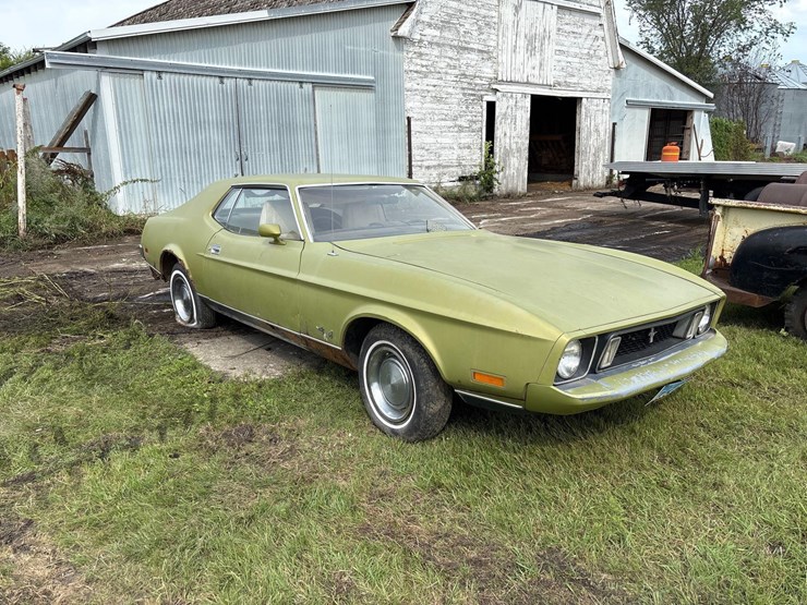 1974-ford-mustang-image-2