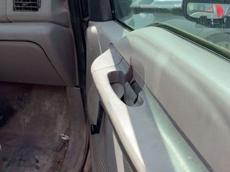 2000-ford-f550-image-11