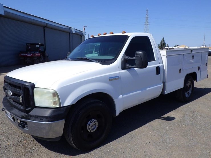 2006-ford-f350-image-1