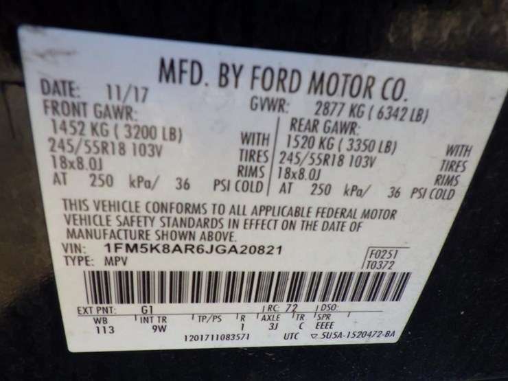 2018-ford-explorer-image-16