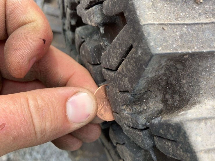 8-bolt-alloy-rim-and-lt265/75r16-bfgoodrich-all-terrain-t/a-tires---set-of-4-image-8