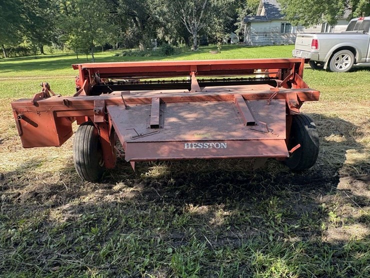 hesston-1090-image-6