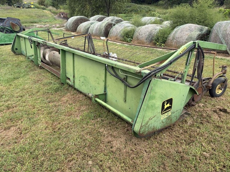 john-deere-224-image-13