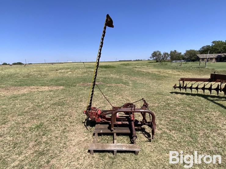 massey-ferguson-7-image-2