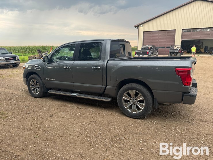 2017-nissan-titan-image-8