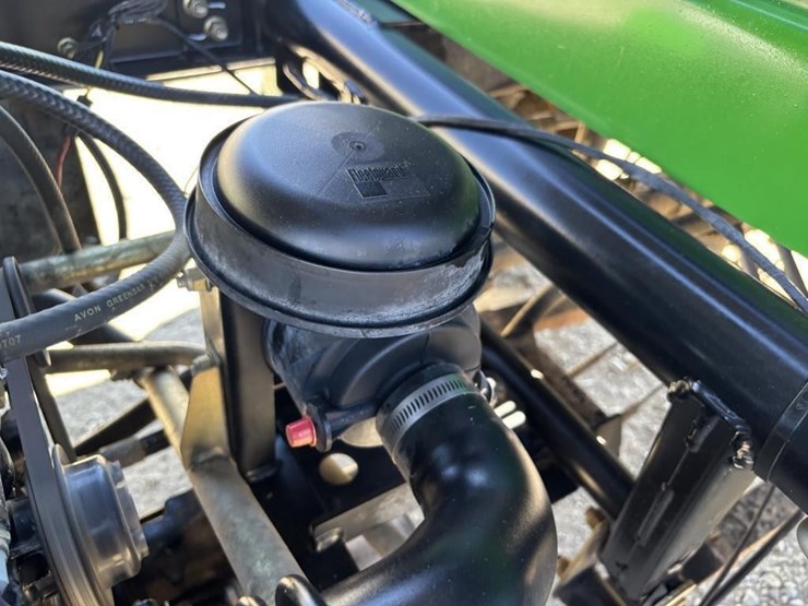 john-deere-gator-image-31