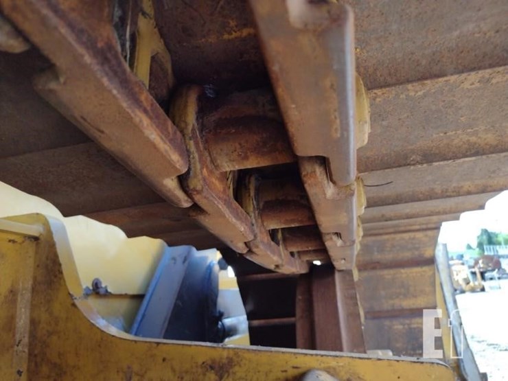 2022-deere-450k-image-33