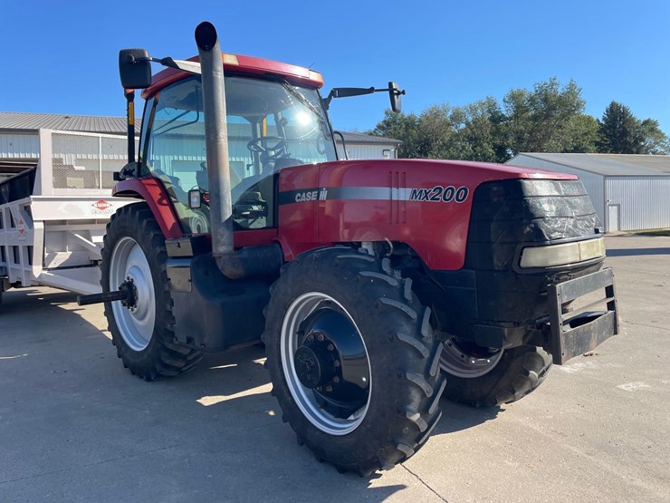 2001-case-ih-mx200-image-3