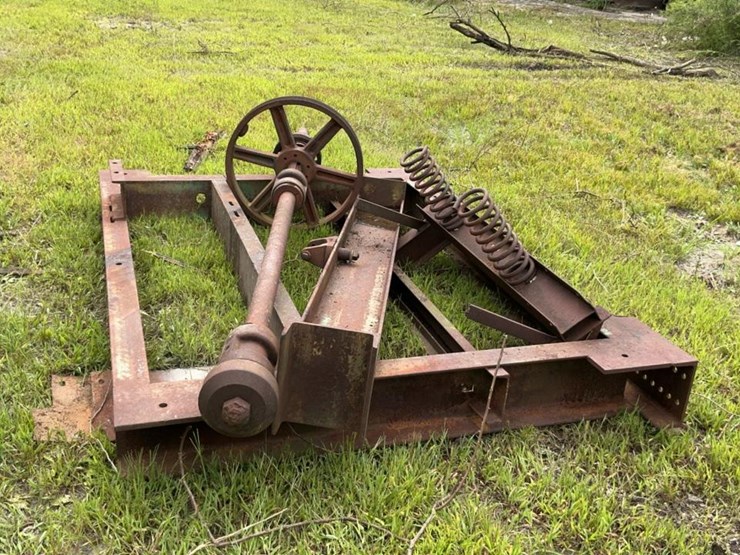 #162-•-corley-saw-husk-image-3