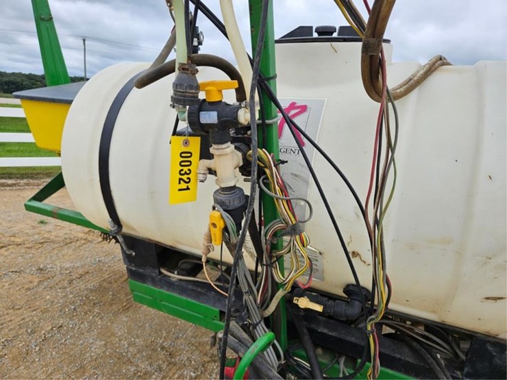 john-deere-7200-image-11