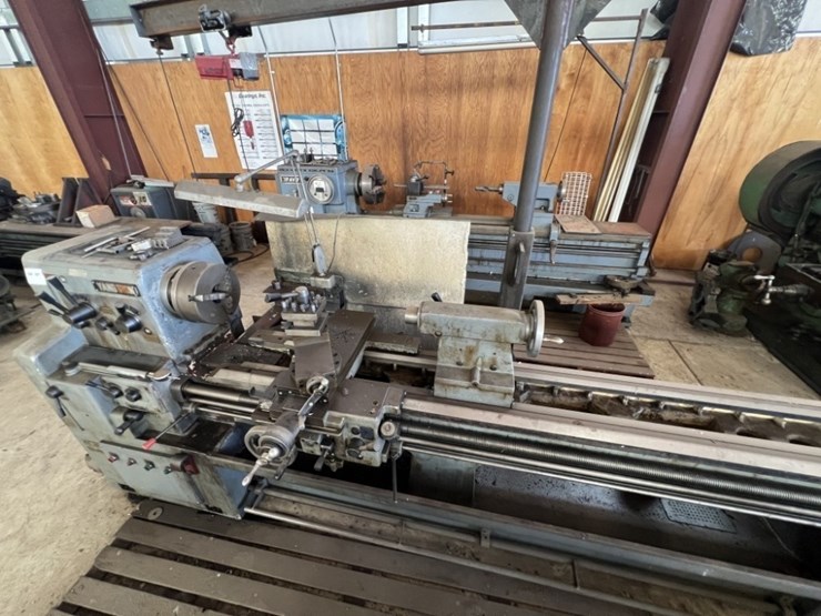 yang-iron-gear-head-engine-lathe-image-3
