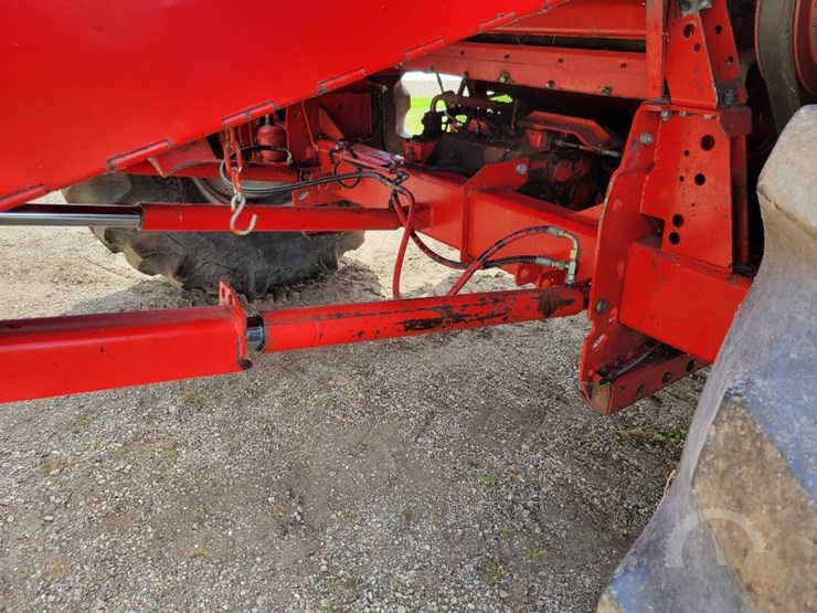 1985-massey-ferguson-860-image-35
