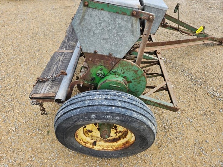 john-deere-11-image-19