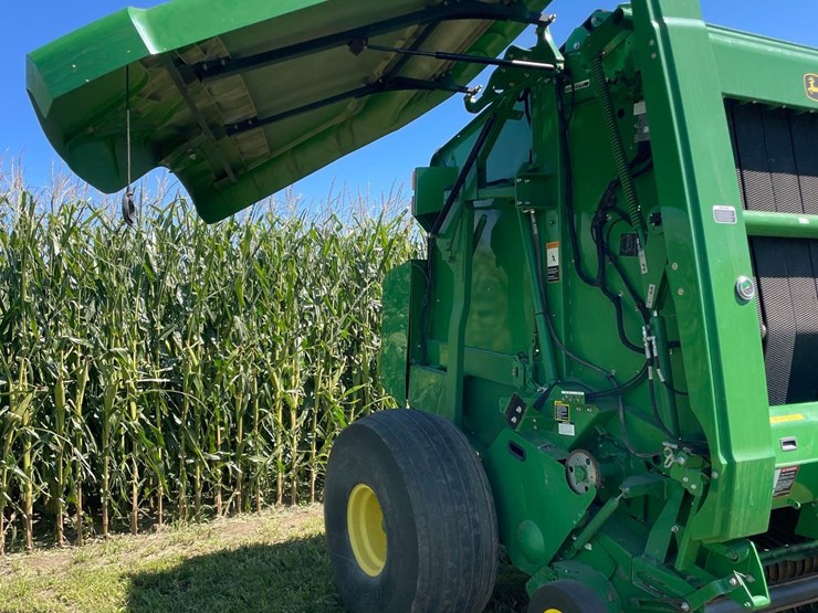 2013-john-deere-569-premium-image-25