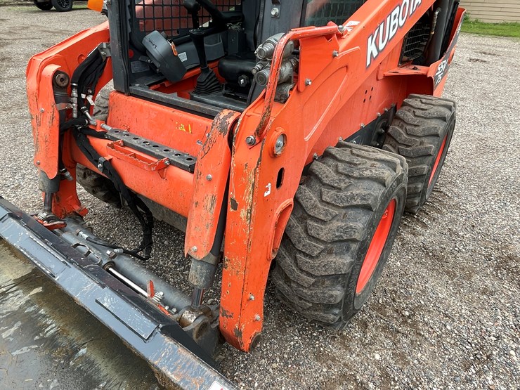 2016-kubota-ssv75-image-14
