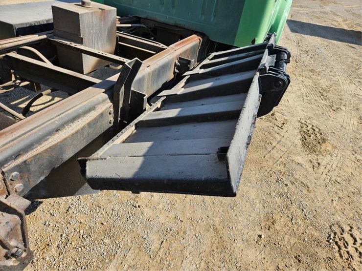 #385-•-1996-ih-4900-crew-cab-dump-truck-image-23