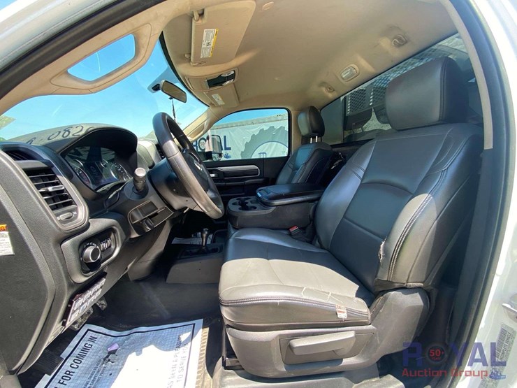2019-dodge-ram-5500-image-31