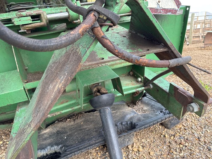 john-deere-3pt-7ft-snowblower-image-8