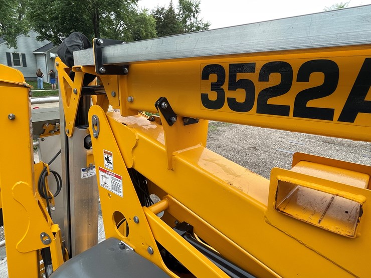 #108-•-2021-haulotte-3522a-towable-boom-lift-image-36
