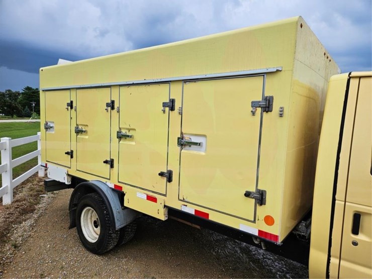 2019-ford-e450-image-25