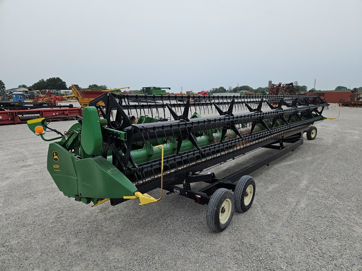 2006-john-deere-635f-image-1