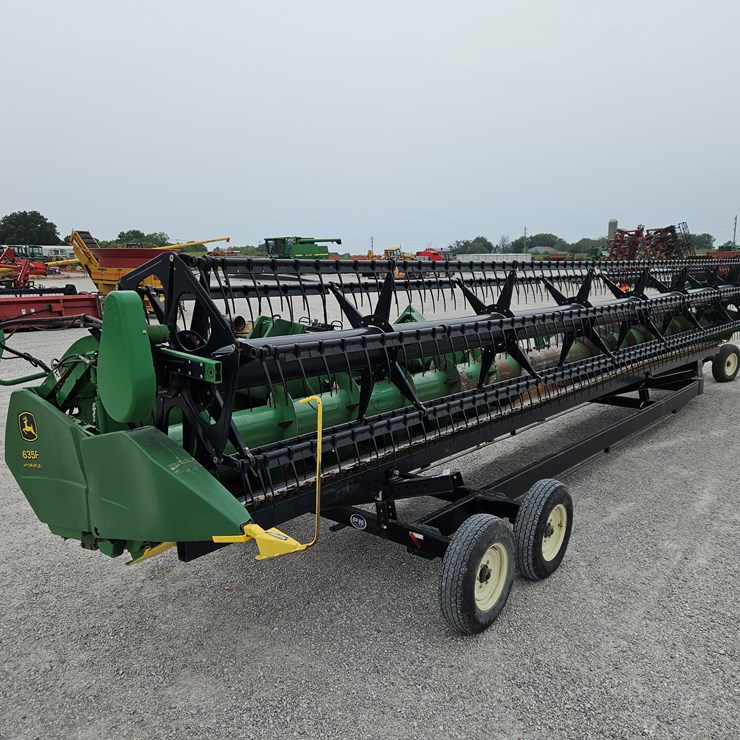 2006 JOHN DEERE 635F