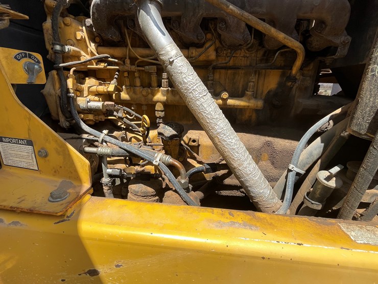 deere-672d-image-48