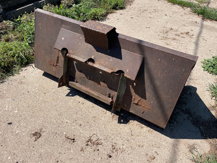 skidloader-56”-bucket-image-11
