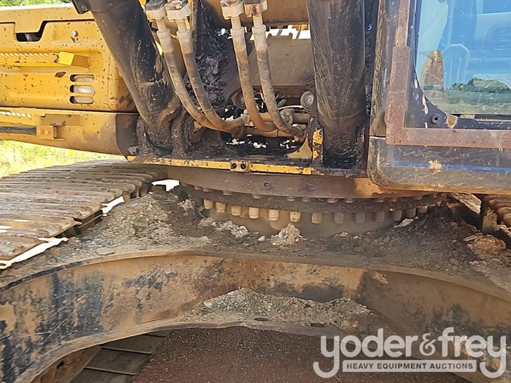 2016-caterpillar-336fl-image-18