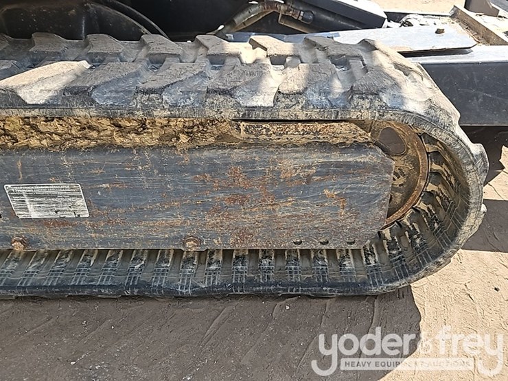 2019-deere-35g-image-12