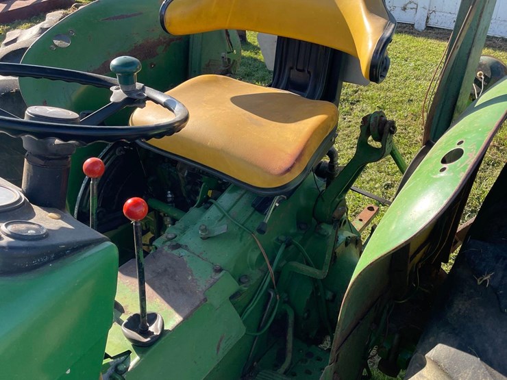 john-deere-2040-image-21
