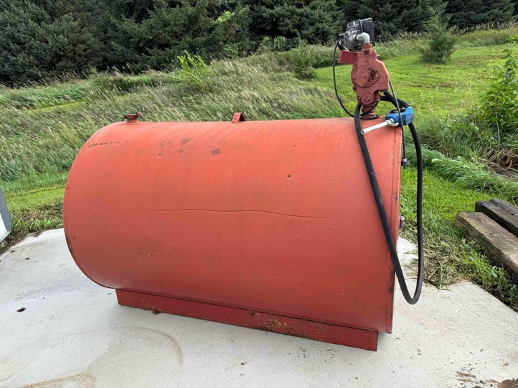 500-gallon-fuel-tank-with-electric-pump-image-3