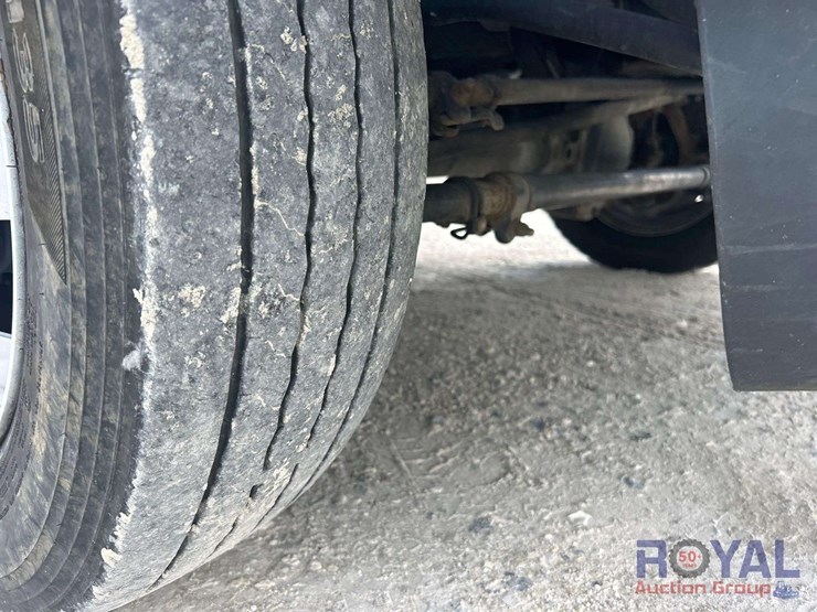 2019-ford-f-550-4x4-ext.-cab-chipper-truck-image-26