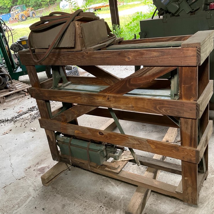 #146 • Hanchett Band Welding Clamp