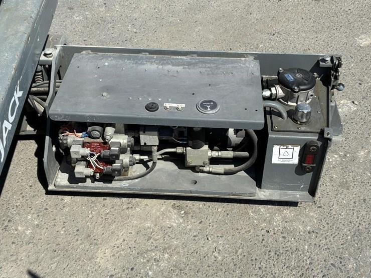 skyjack-sjiii3219-image-10