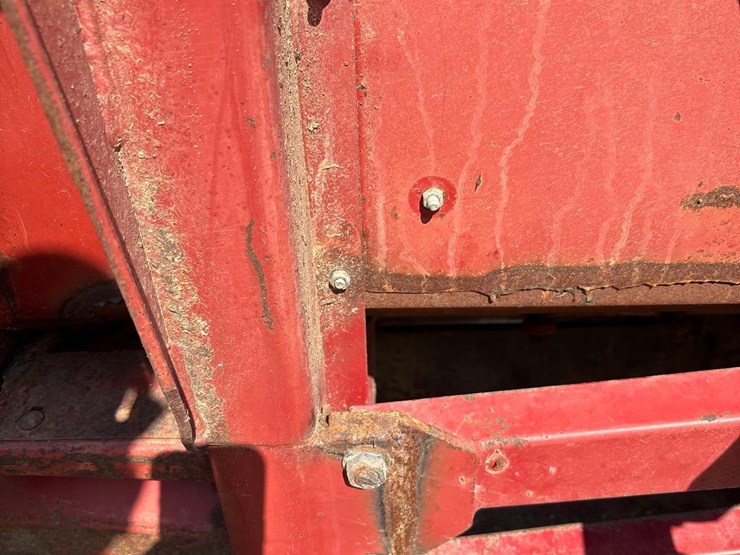 12-row-30”-corn-head-(-ih-1000-series-frame)-image-24