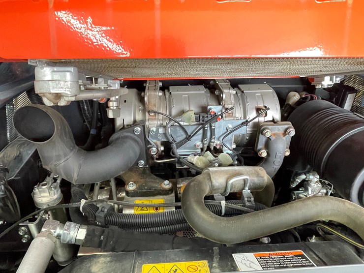 kubota-svl65-2-image-53