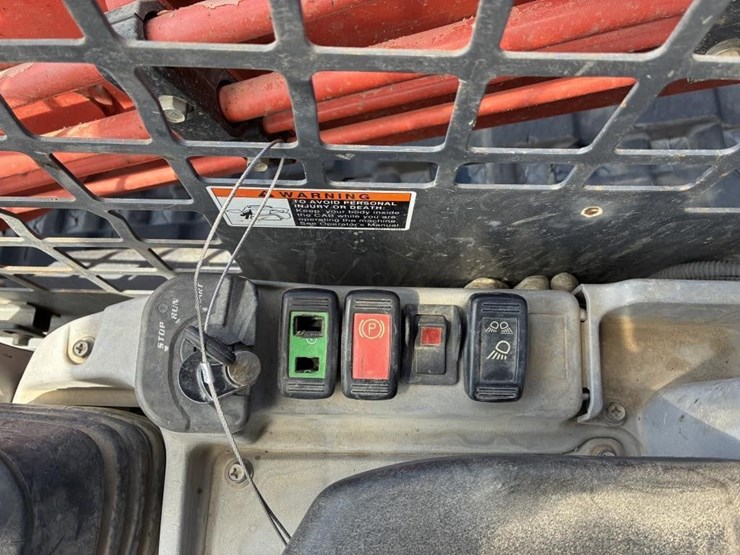 2018-kubota-svl95-2s-image-16