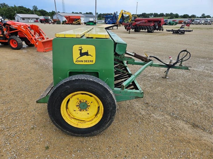 john-deere-8300-image-6