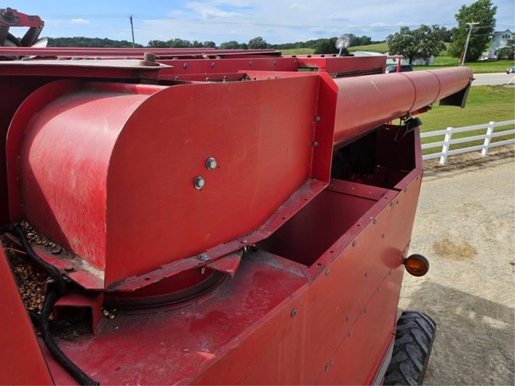 massey-ferguson-8570-image-40