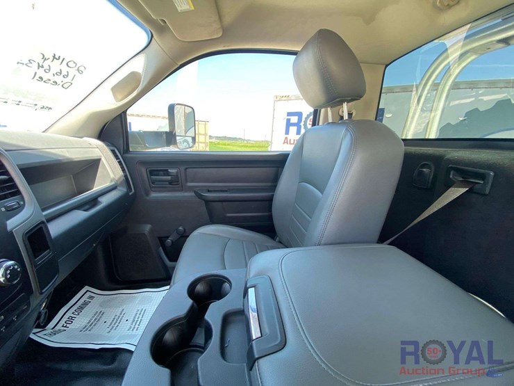 2014-dodge-ram-5500-image-27