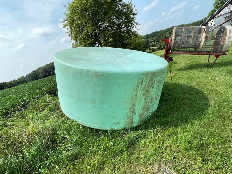 #5491-•-1000-gallon-poly-tank-image-3
